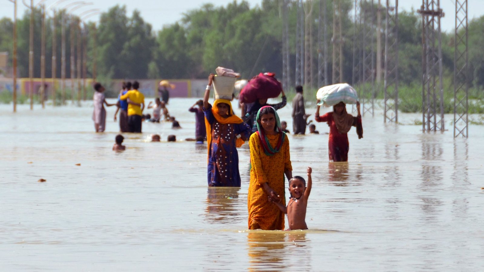 skynews-pakistan-floods_5878675